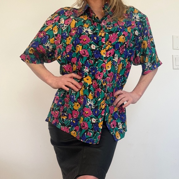 VINTAGE H.E.R. 100% silk top US M - Picture 6 of 7